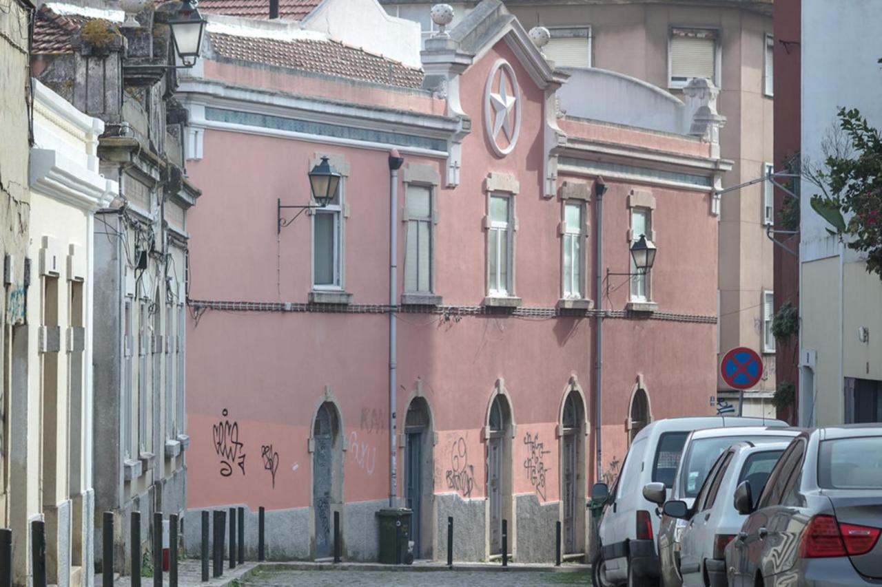 Lovelystay - Sunny Flat W/ Balcony Overseeing Graca And River Lisbon Exterior photo